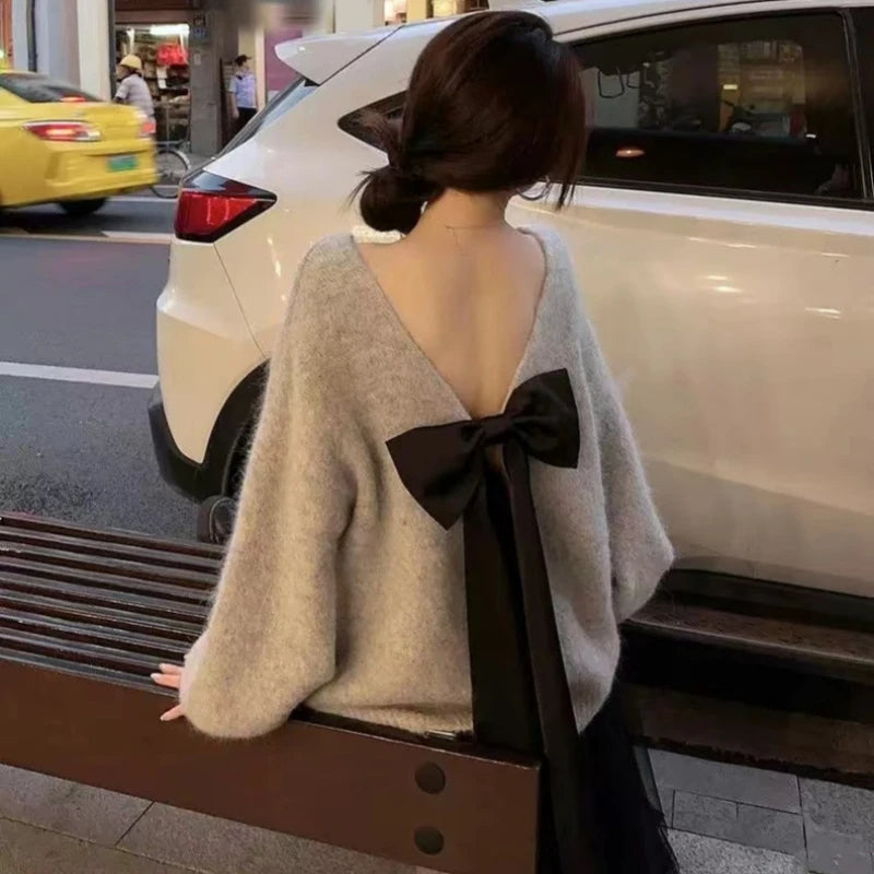 Backless Bow Knit Sweater Casual Retro Elegance