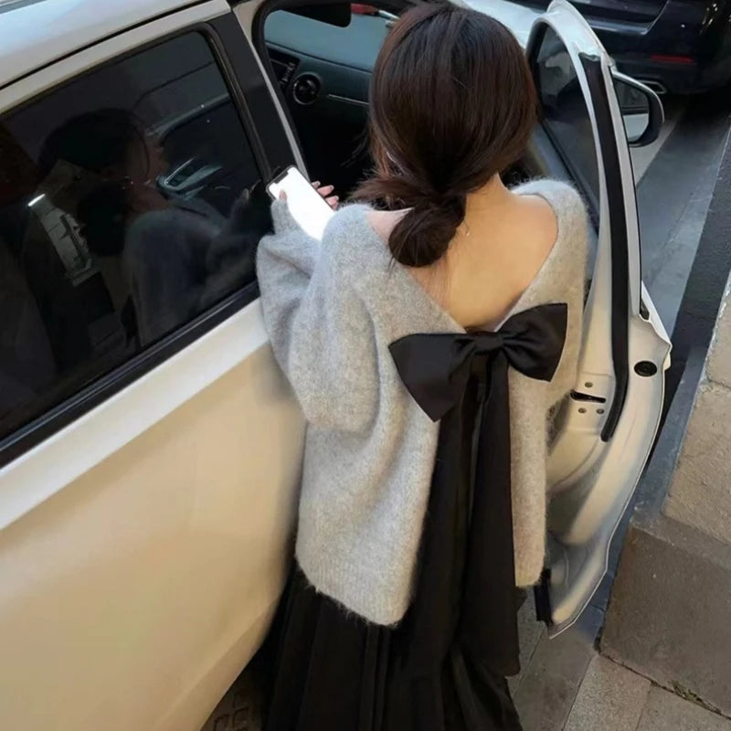 Backless Bow Knit Sweater Casual Retro Elegance