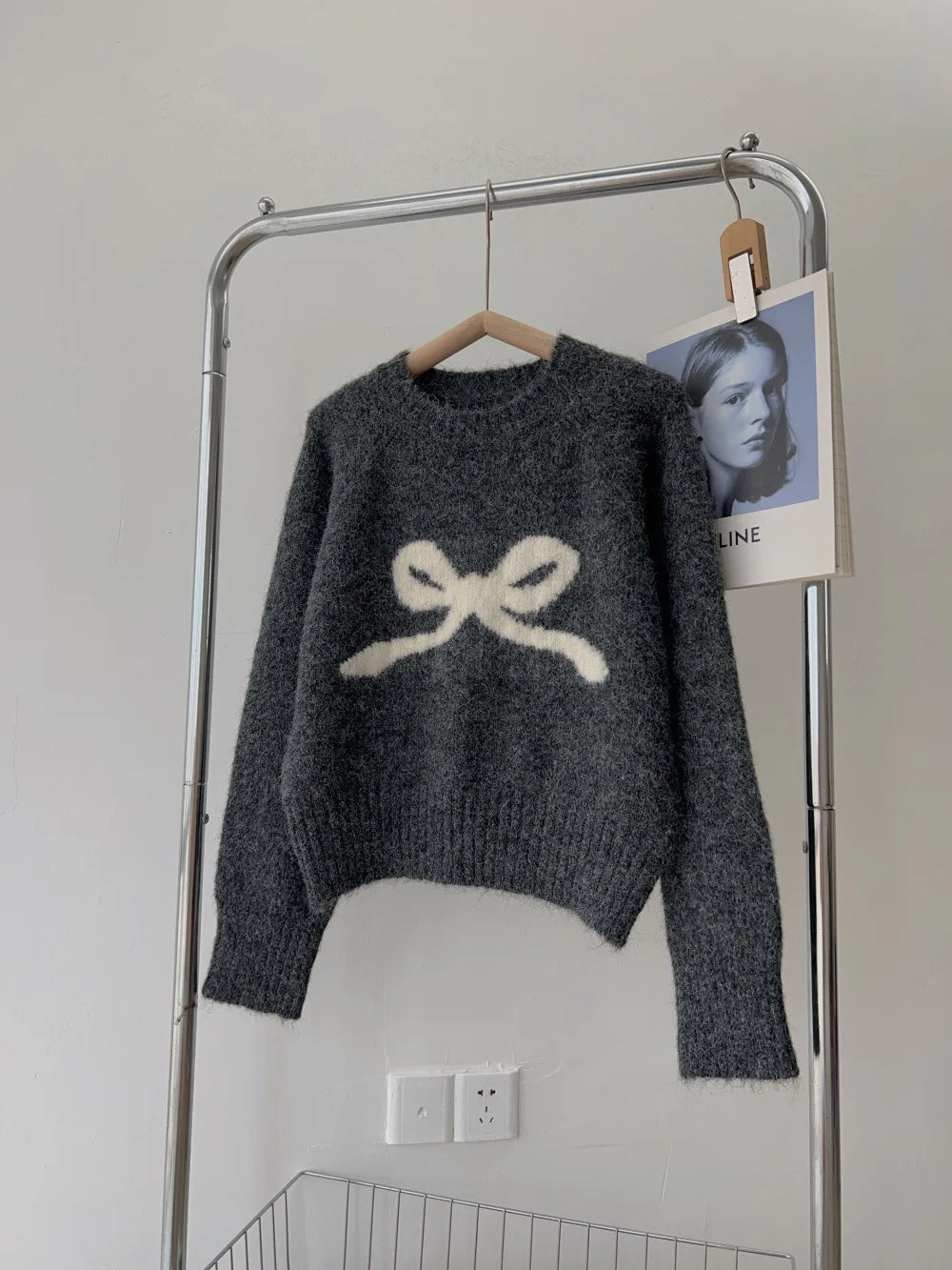 Cozy Gray Round Neck Pullover Knit Top Winter Chic