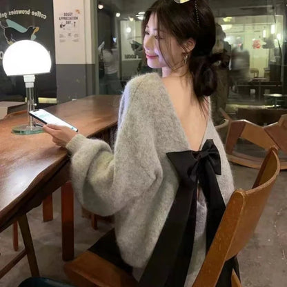Backless Bow Knit Sweater Casual Retro Elegance