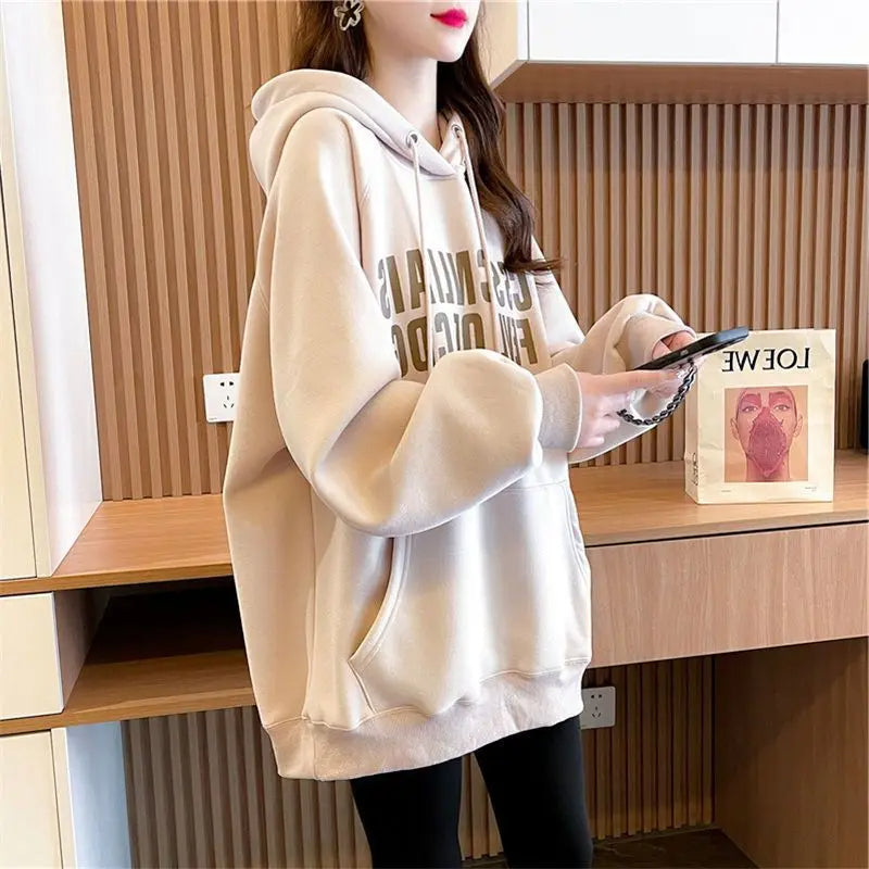 Cozy Printed Oversized Hoodie with Lace-Up Detail for Winter