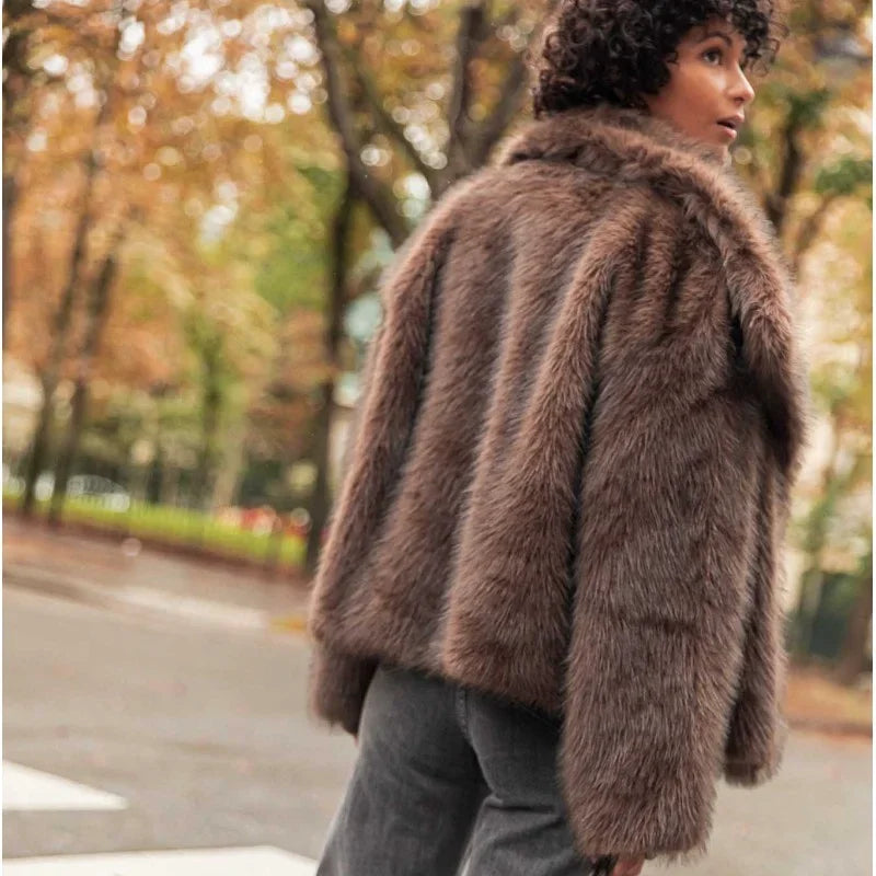 Vintage-Inspired Faux Fur Coat Elegant Button-Down Style