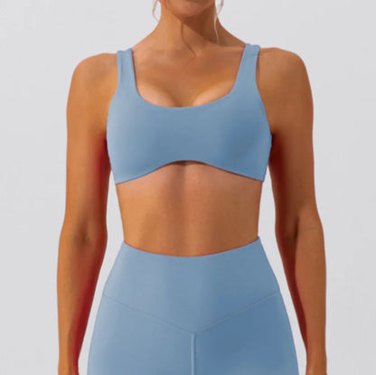 Pure Comfort Moisture-Absorbing Athletic Bra for Yoga